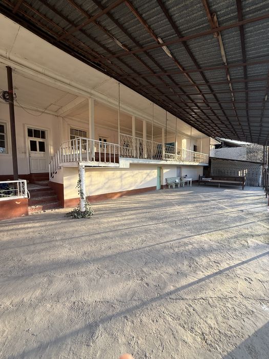 10 сотих 8 хона ховли сотилади!!!