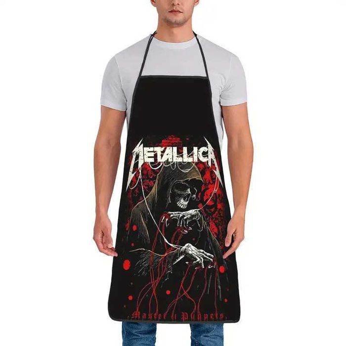 Нова готварска престилка на музикалната група METALLICA