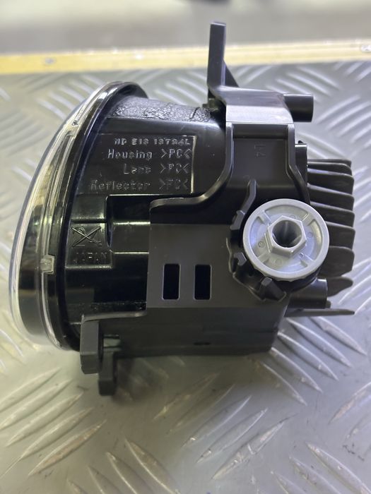 Туманка  лед  камри 55