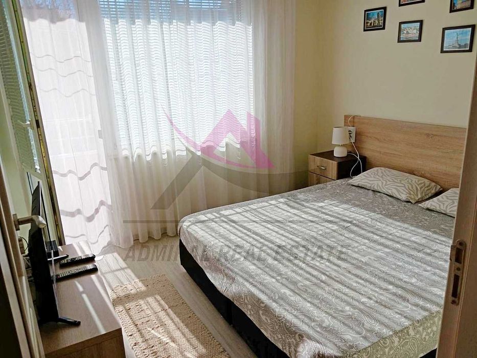 Дава се под наем Двустаен апартамент в Варна, Център - 70 кв.м за 614 € - Снимка #2