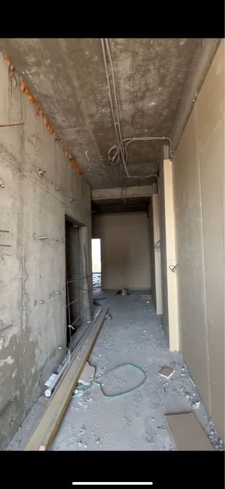 Буз Базар, уг. суд Мирзо-Ул. ЖК «Бруклин» 93кв.м , 11 этаж , 4х комн.