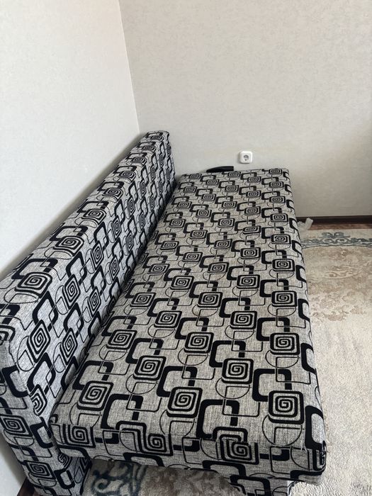 Продам диван сафа