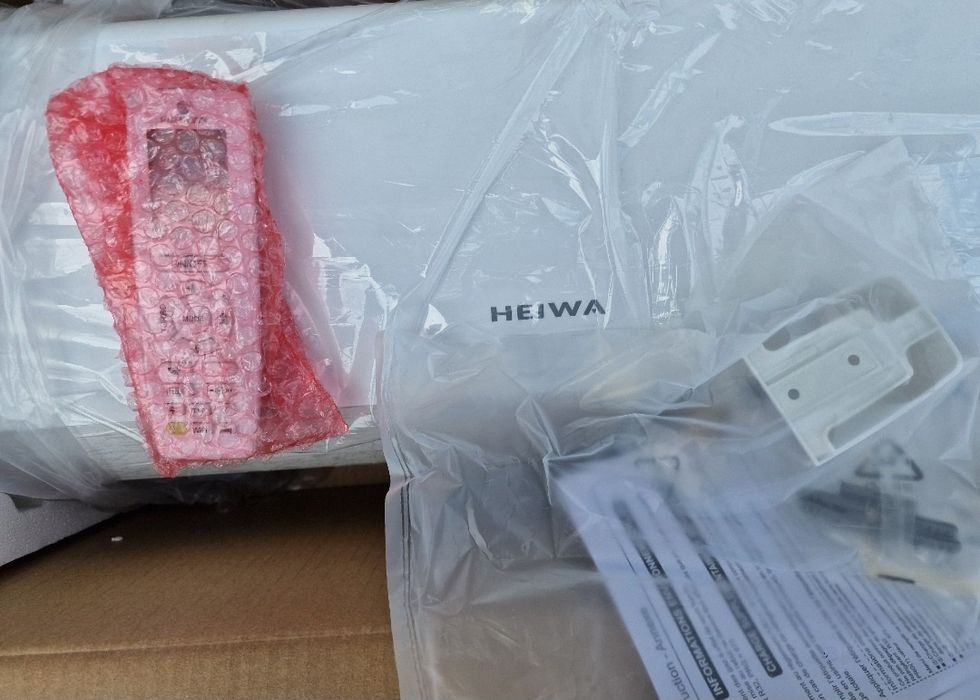 Mitsubishi /Daikin Heiwa Pompă Aer condiționat monosplit  Nou