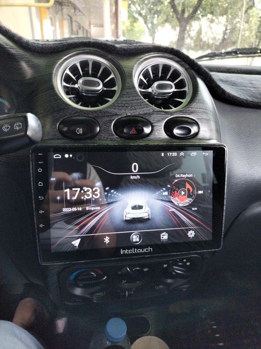 Манитор интелтоуч