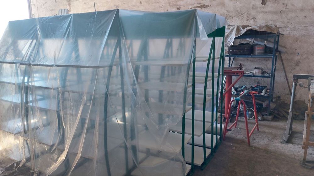 Стеллаж полка витрина реклама стойка  выставочный архивные