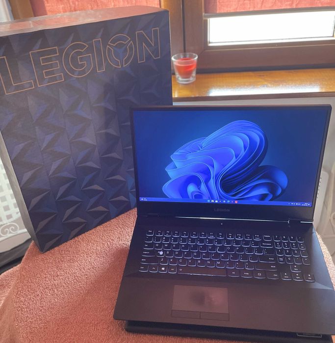 Lenovo Legion Y540 - I5 9300/GTX 1650/16GB RAM/17 Inch