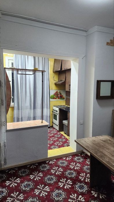 Yunsobod 10 kv 2/2/5/61 kv 2*3 balkon 2 ta meb tex bn qoladi srochniy