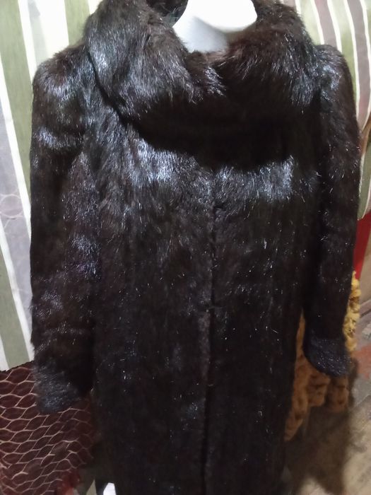 Песцовая Шуба 48 размер  в хорошем состоянии как новое 48 размер Цена