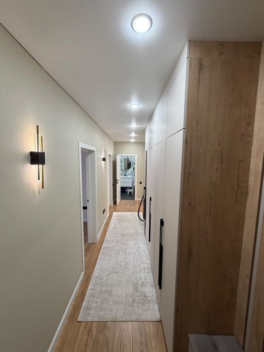 2 комнатная квартира • 79.5 м² • 3/5 этаж