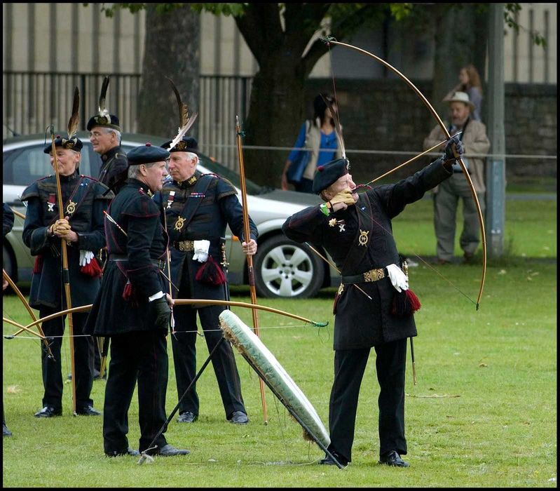Тиймбилдинг турнири по стрелба с лък