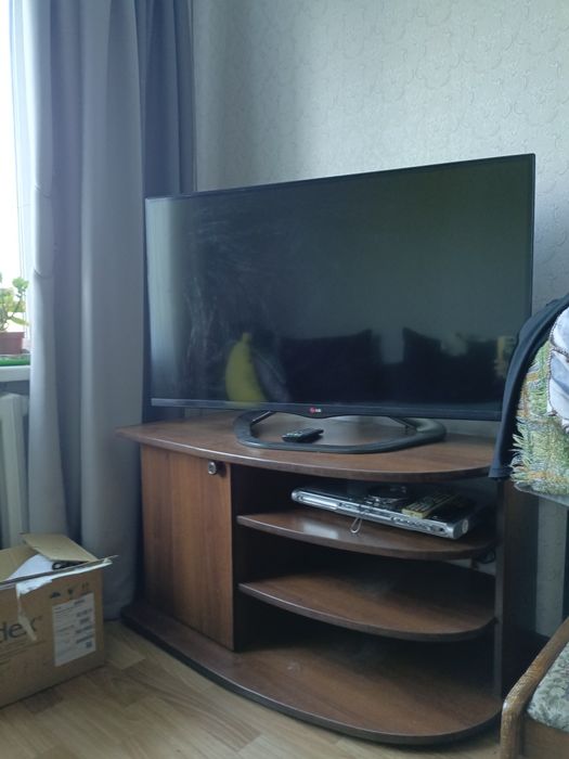 телевизор LG 42LA660V 42” Smart TV