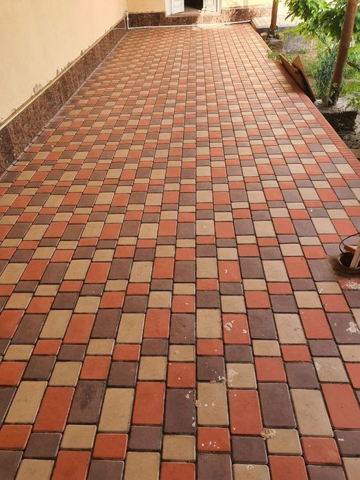 Сифатли брусчаткалар ишлаб чикарамиз