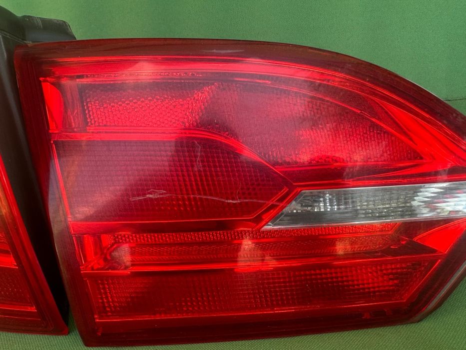 Vând stopuri spate pentru VW Jetta, model 2011–2015