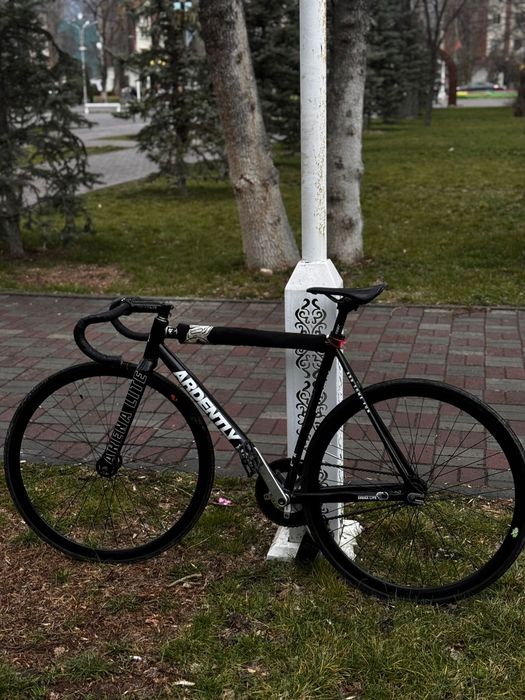 Продам фикс арлентли арена лаит