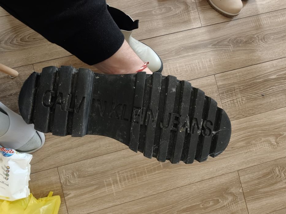 Оригинални Calvin Klein Jeans боти – Chelsea 37