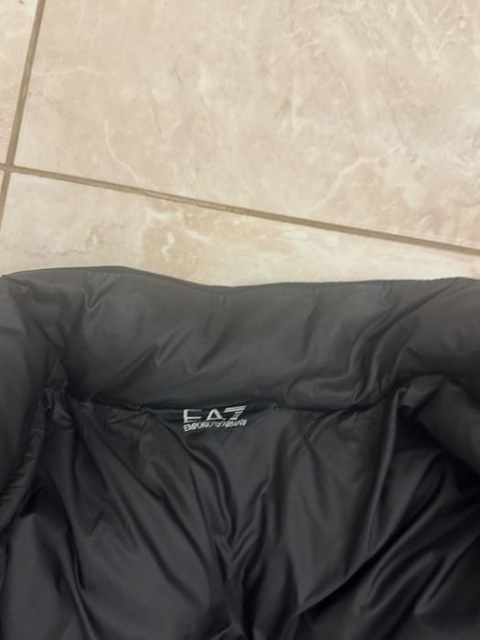 Продам куртку армани