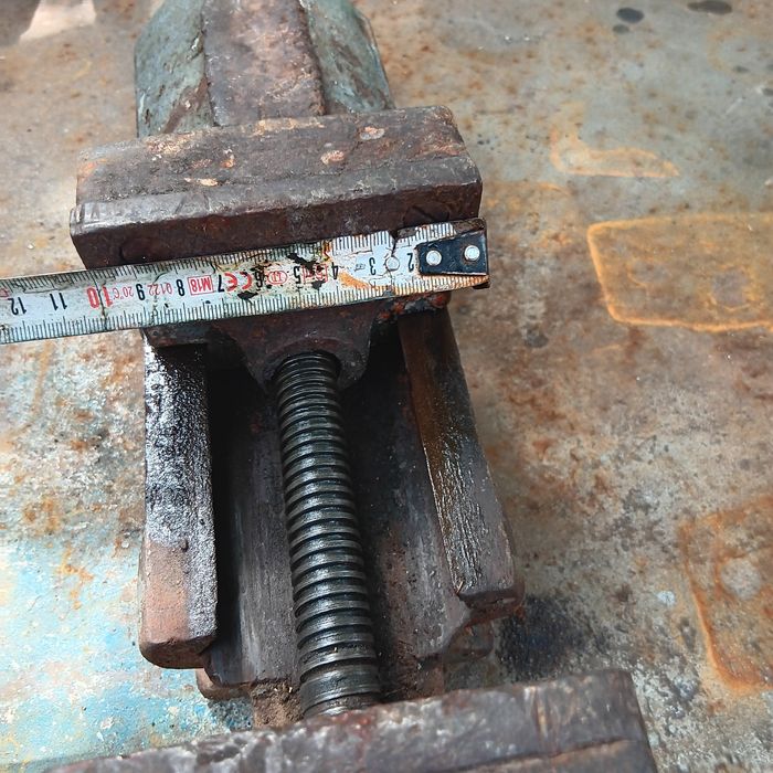 Menghina românească de 100mm