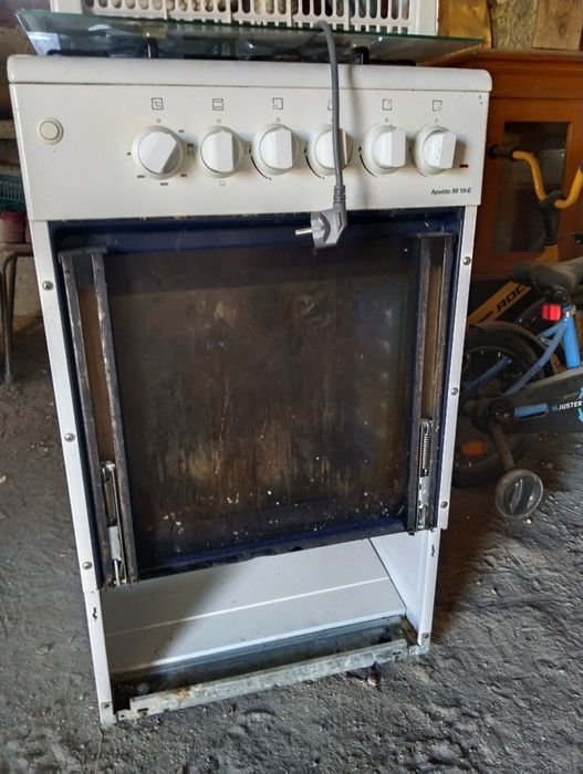 Газовая плита продам