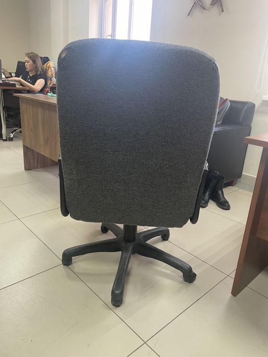 Стульчик офисный