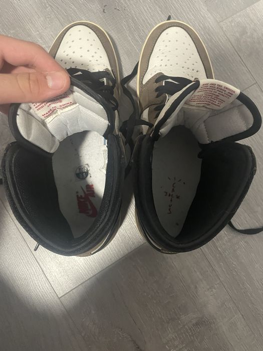 Jordan 1 high X Travis Scott