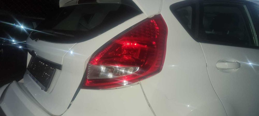 Dezmembrez / Dezmembrari / Piese /Ford Fiesta 1.6d,2011