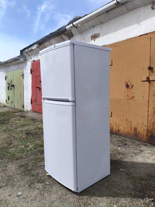 Холодильник рабочий