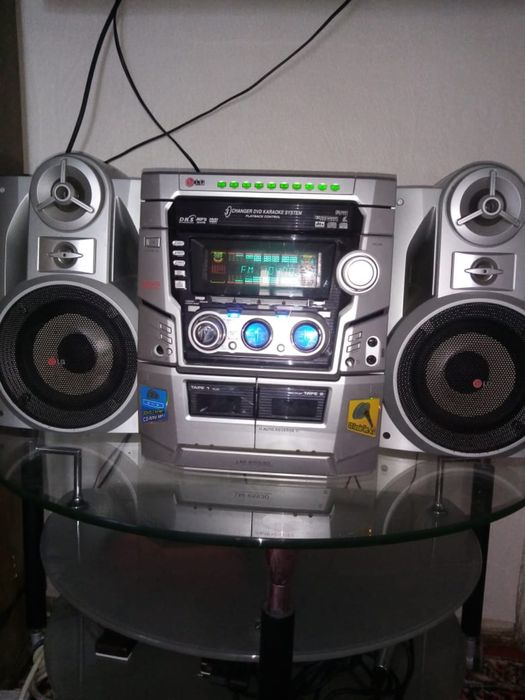 Музыкальный центр LG