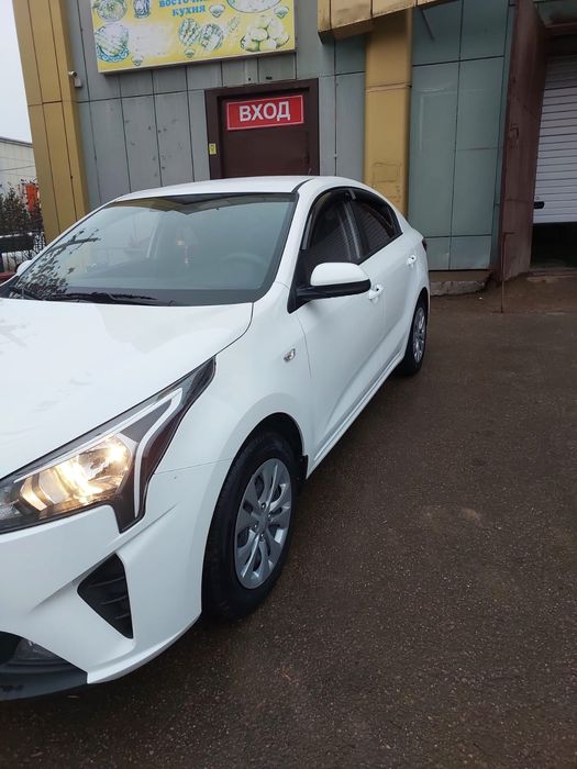 Продам автомобиль Kio Rio