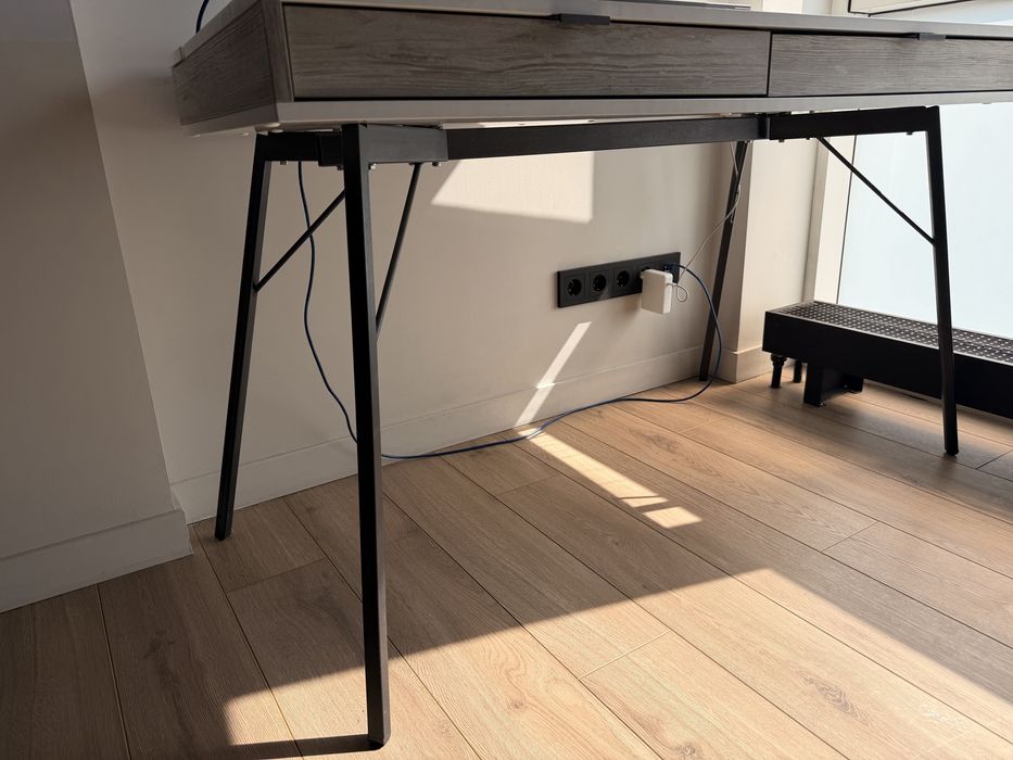 Рабочий стол для дома