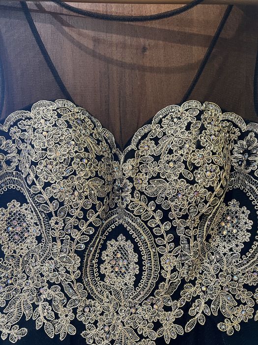 Абитуриентска рокля