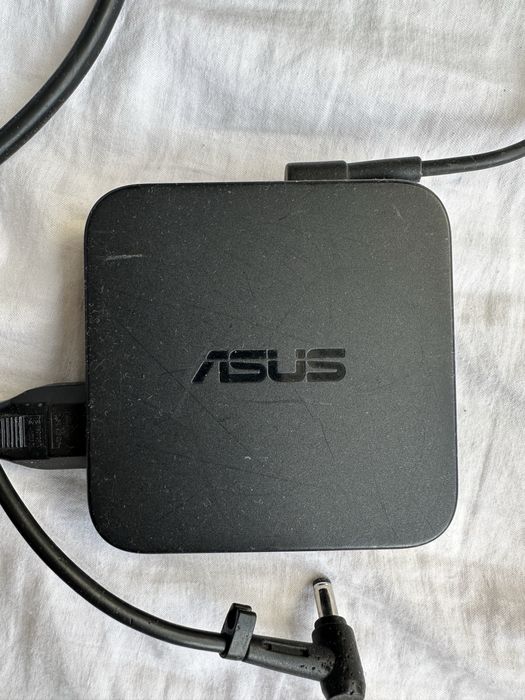 Продам два адаптора новые