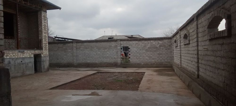 SROCHNO Uy sotiladi  6 sotix