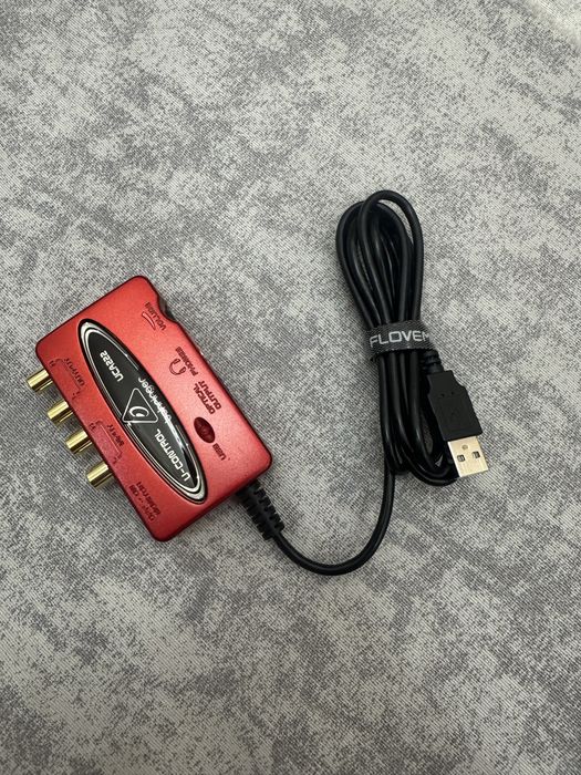 Звуковая карта Behringer UMA 222