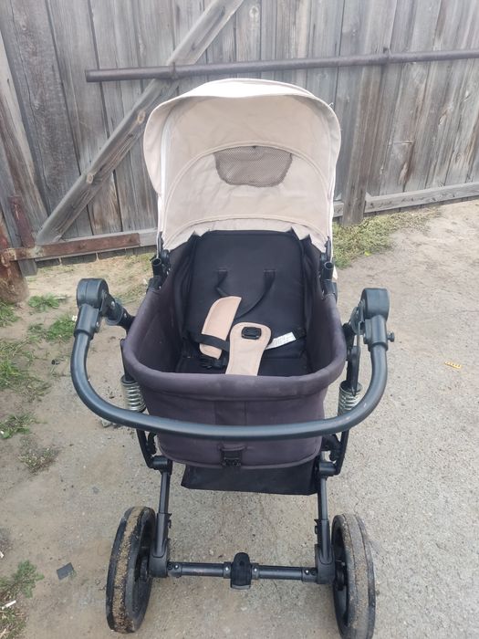 Продам детскую коляску