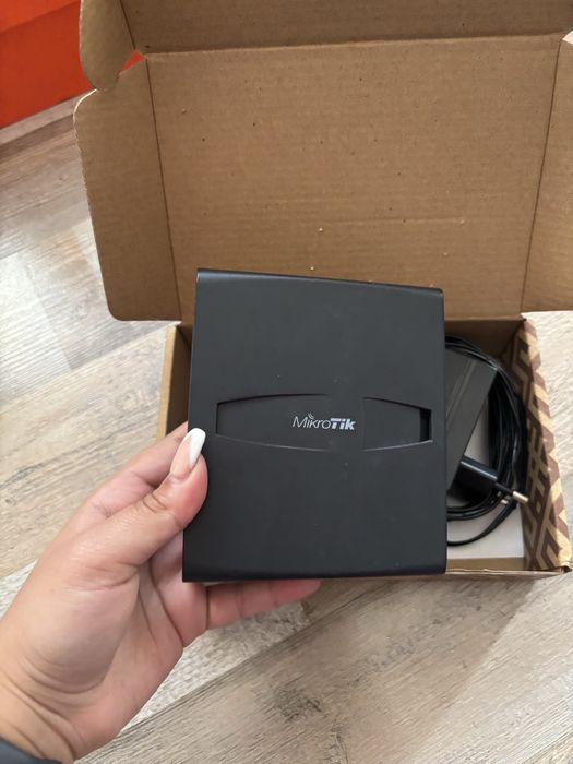 Чисто нов рутер на hAp закупен и неизпозван