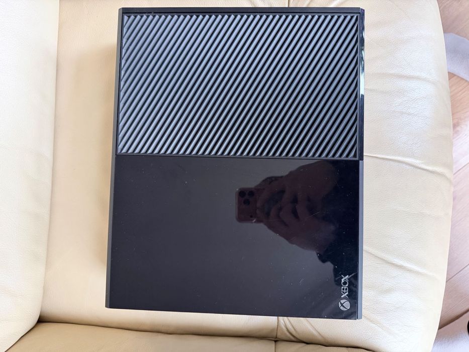 Xbox One Boxed с кутия