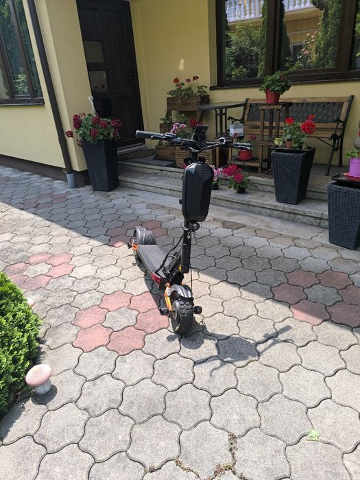 Vând trotinetă electrică Joyor t10 – în garanție