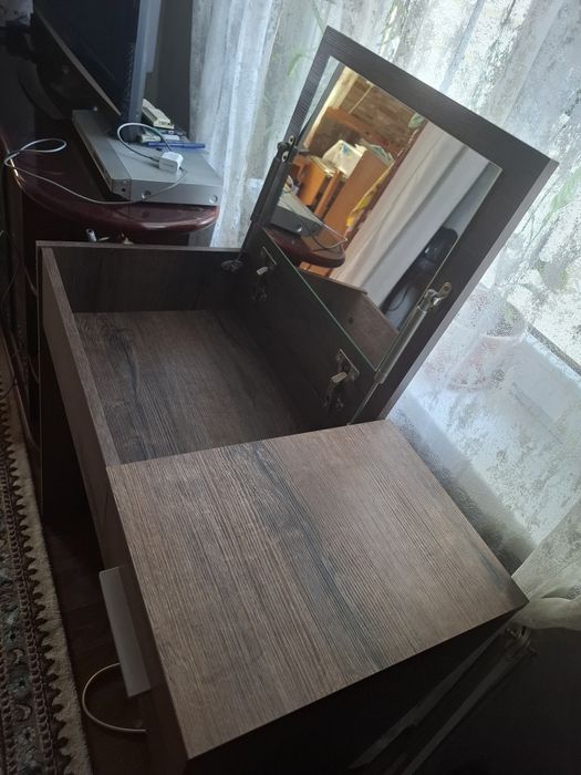 Туалетный столик