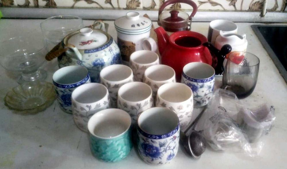 Чайный набор, чашечки и чайники