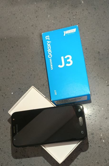 Продаётся samsung j3 2017год
