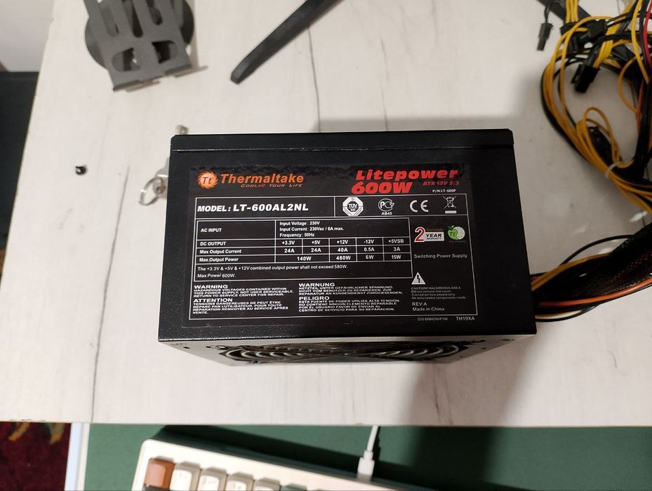 Блоки питания 600W (GS-600 / Thermaltake)
