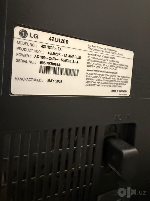 Телевизор LG модель 42LH20R