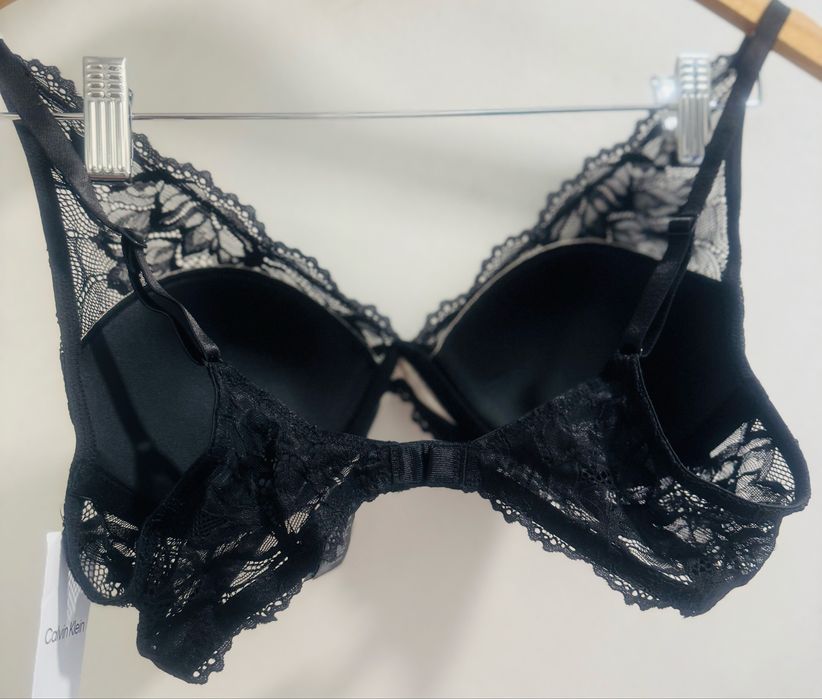 Calvin Klein сутиен размер 80В