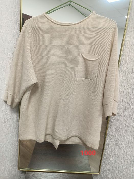 Продам платья, кофты, блузки