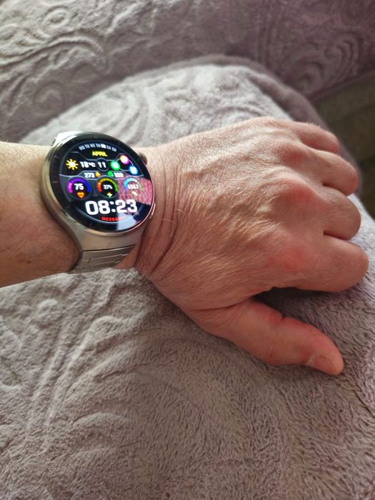 Смарт часы хуавей 4 про