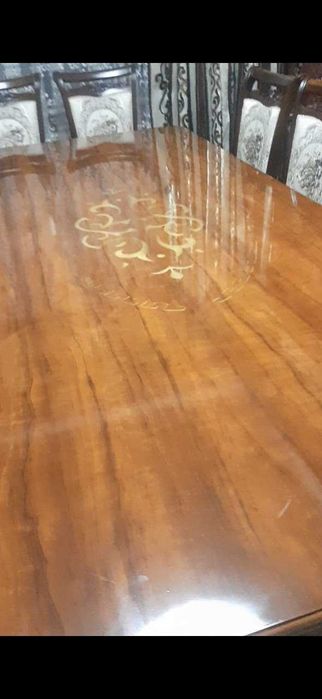 Мебель стол и стулья