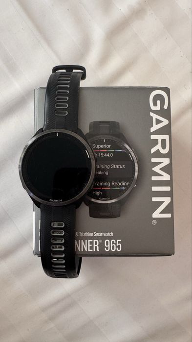 Часы Garmin Forerunner 965