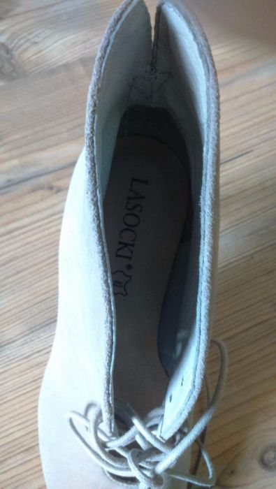 Sandale cu toc Lasocki