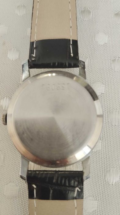 Съветски механичен часовник Победа