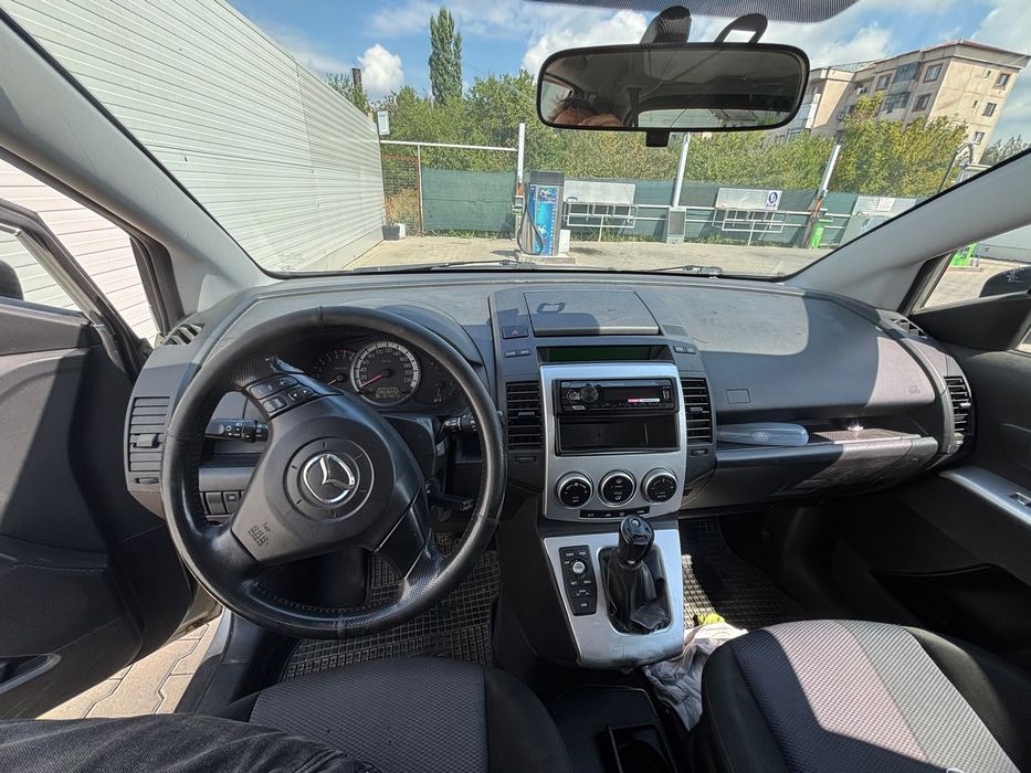 Mazda 5 ,an 2006 cu 7 locuri